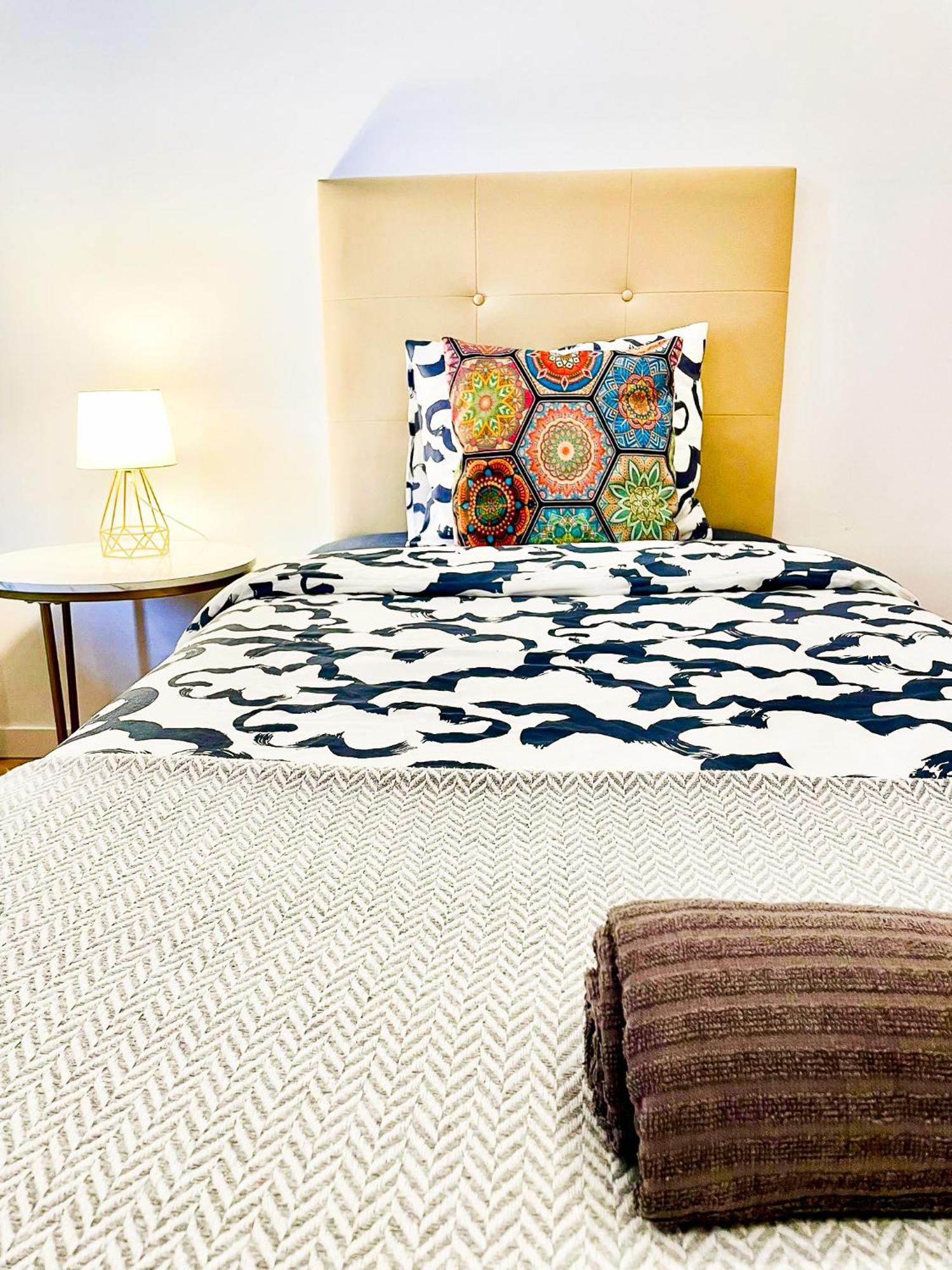 Rambla Comfort Hostel *